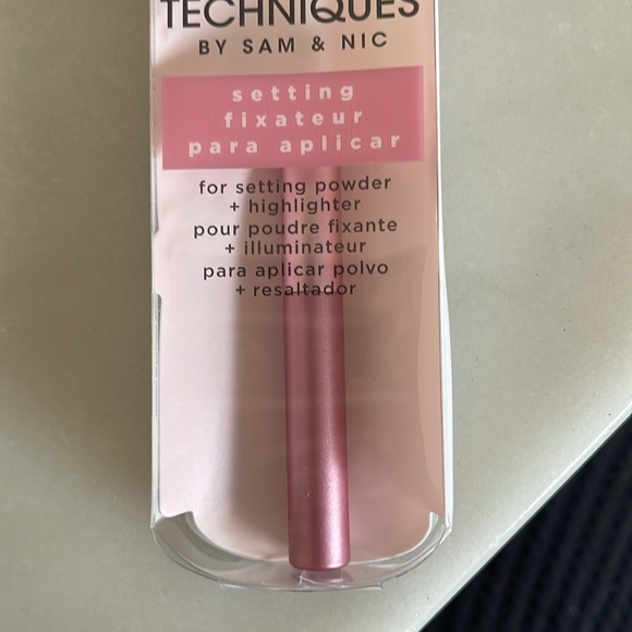 Bundle 2 Listings for $20😀 Two Makeup Brushes - Picture 9 of 9